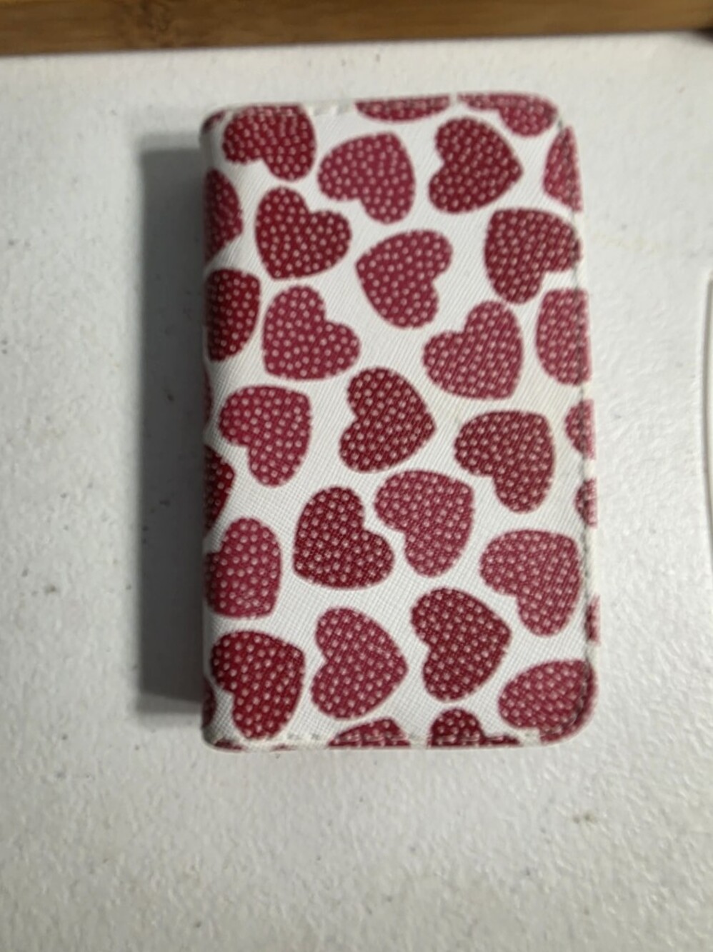 Buxton Trifold Wallet Red Hearts On Whitr Credit Cards ID Cash Snap Closure